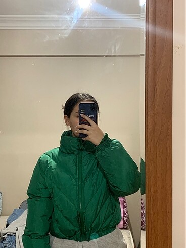 Yeşil crop mont