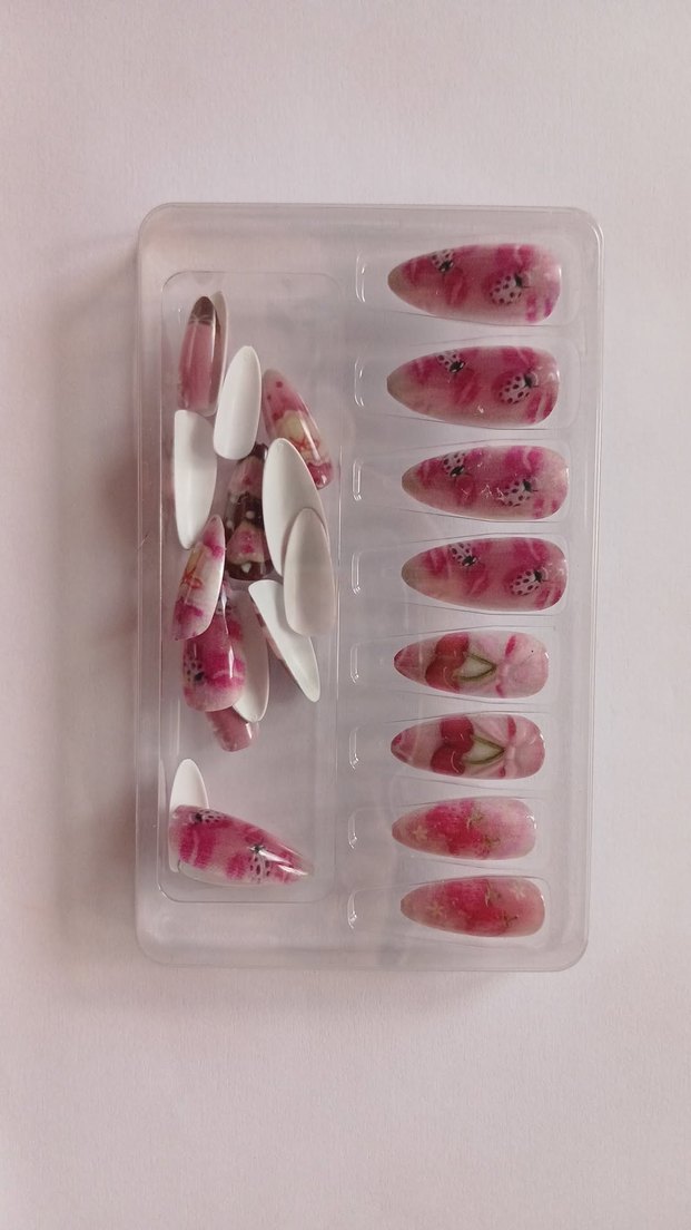 Pembe Pastel Tasarımlı Tırnak Süsleri - Görsel 2