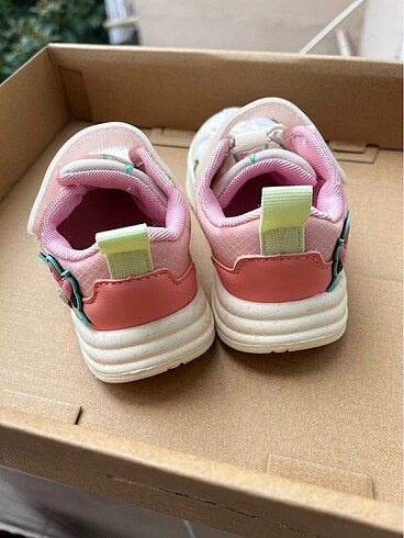 Zara spor ayakkabı - Görsel 4
