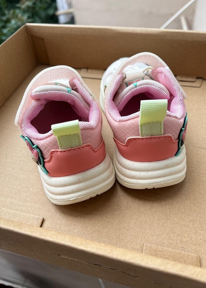 Zara spor ayakkabı - Görsel 4