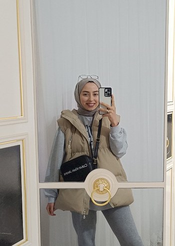 Bej Yumuşak Kumaşlı Fermuarlı Kolsuz Yelek - Görsel 5