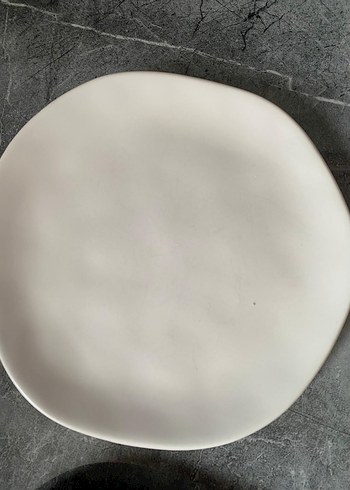 Siyah ve Beyaz Seramik Pasta Tabak Seti - Görsel 2