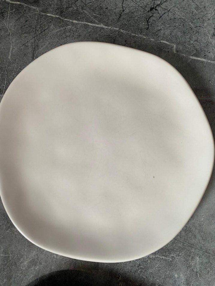 Siyah ve Beyaz Seramik Pasta Tabak Seti - Görsel 2