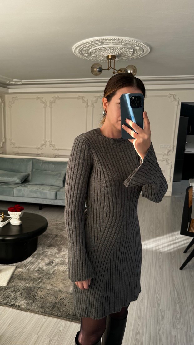 Gri Yüksek Yakalı Triko Kadın Elbise - Görsel 2