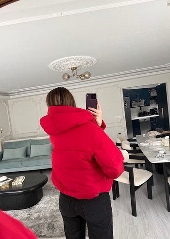 Kırmızı Kapüşonlu Kadın Kış Montu - Görsel 4