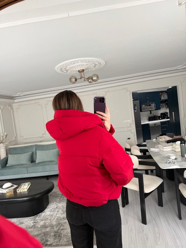 Kırmızı Kapüşonlu Kadın Kış Montu - Görsel 4