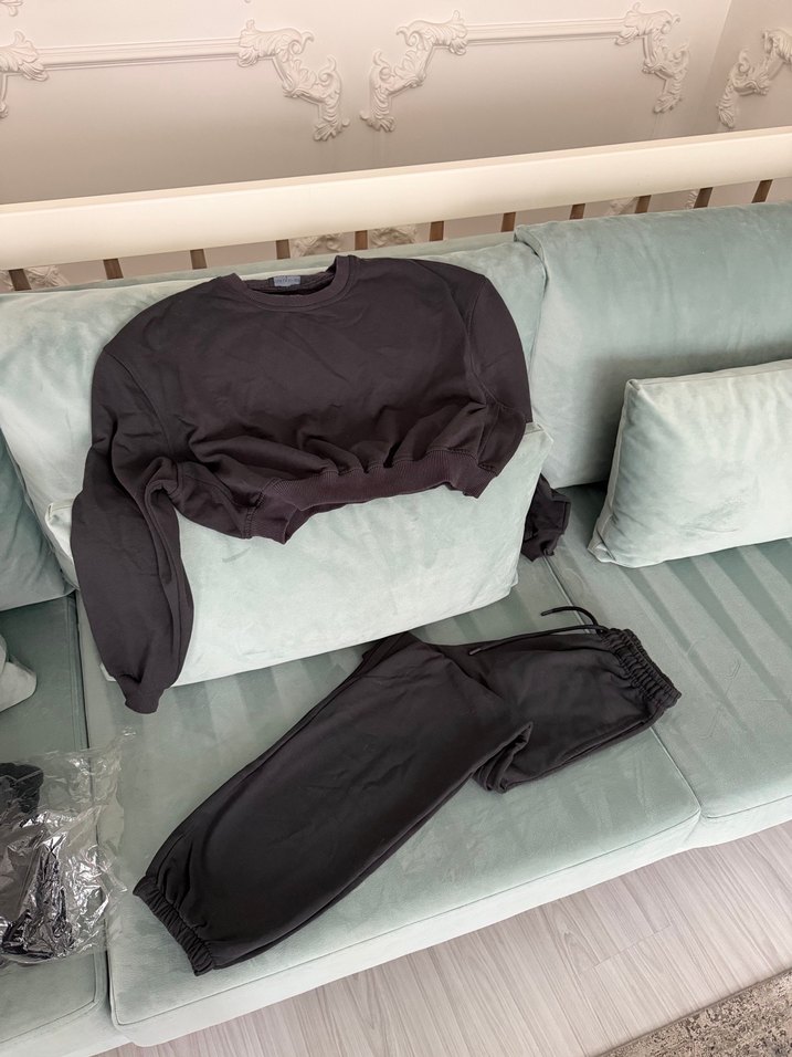 Siyah Kadın Spor Takım - Görsel 3