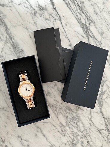 Daniel wellington saat