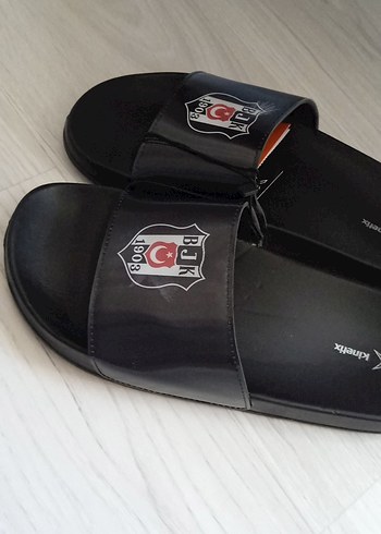bjk hologramlı terlik