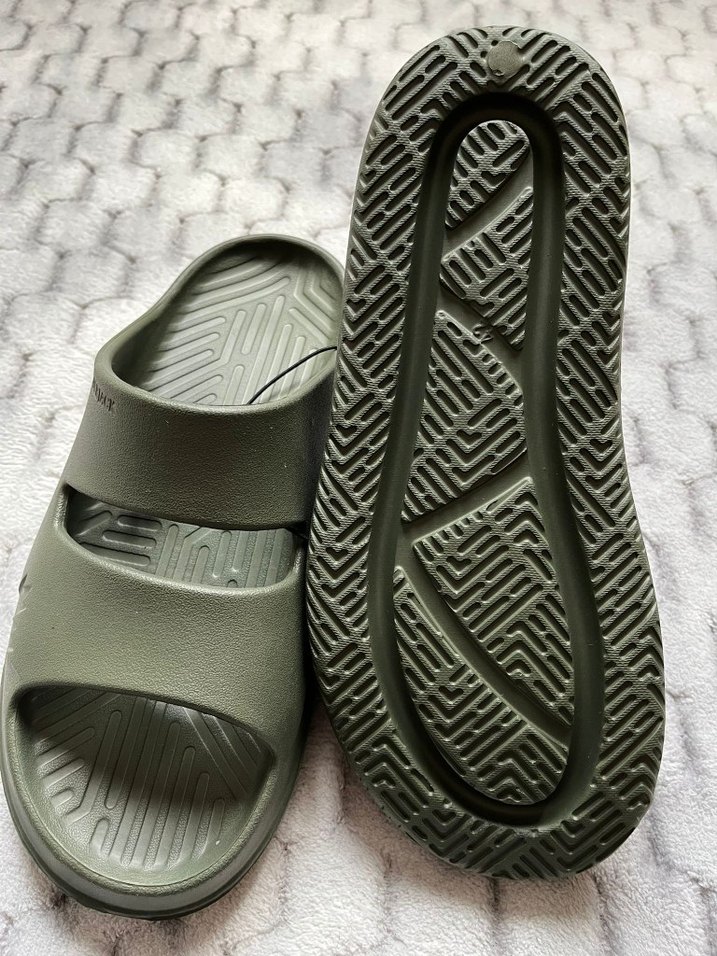 Erkekler için Koyu Yeşil Kauçuk Terlik - Görsel 2