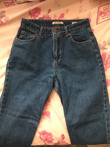 Mom fit jean