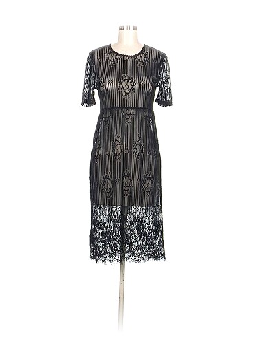 Zara Kısa Elbise %70 İndirimli.