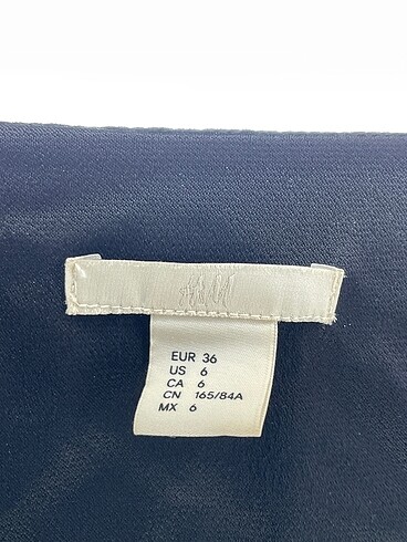 36 Beden siyah Renk H&M Bluz %70 İndirimli.
