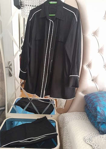 Düğmeli Siyah Midi Kadın Gömlek
