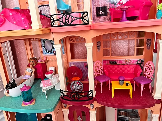 Beden Renk Barbie evi