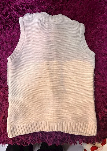 6/7Kız Çocuk Beyaz Kürklü Kolsuz Yelek - Görsel 3