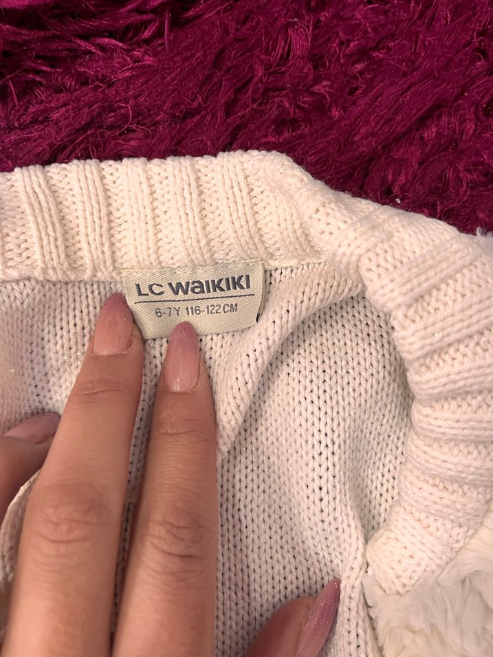 6/7Kız Çocuk Beyaz Kürklü Kolsuz Yelek - Görsel 4