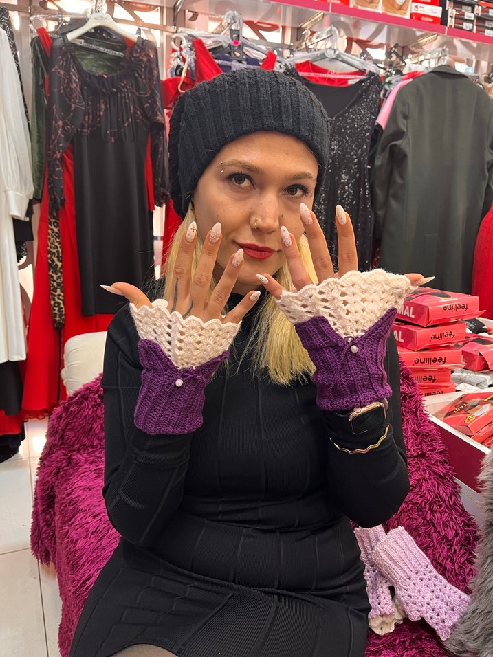 Mor ve Beyaz Örgü Kadın Eldiven - Görsel 5