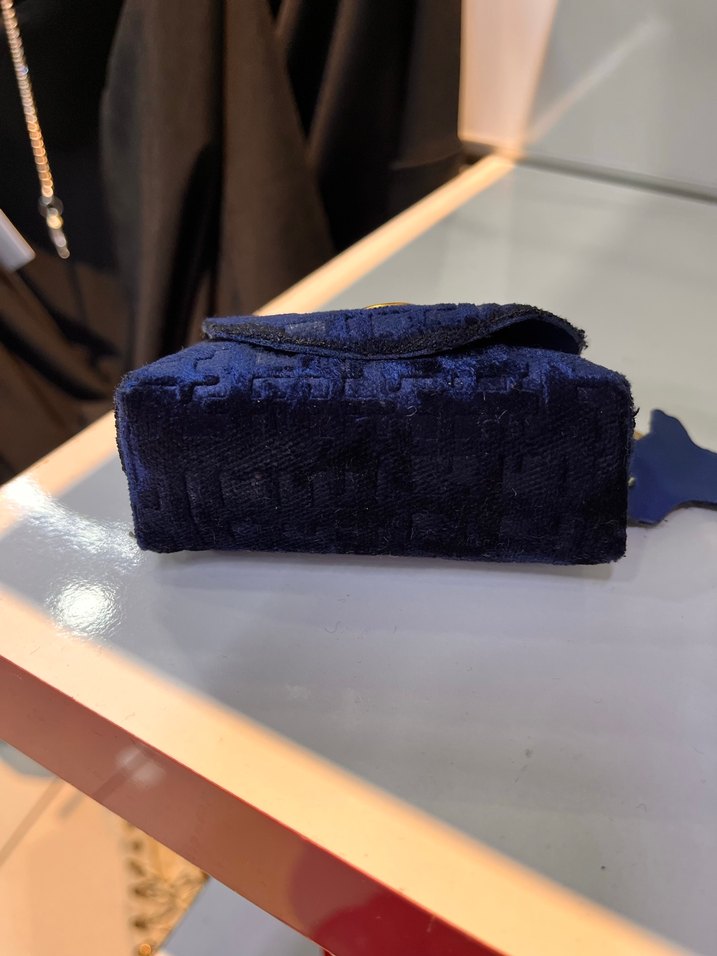 Koyu Mavi Köpek Aksesuarı Anahtarlık - Görsel 2