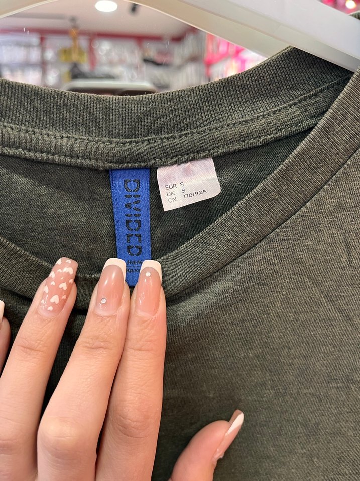 Kısa kollu uzun tişört - Görsel 2