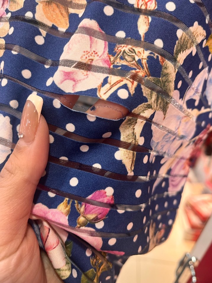 Çiçekli Desenli transparan tişört - Görsel 2