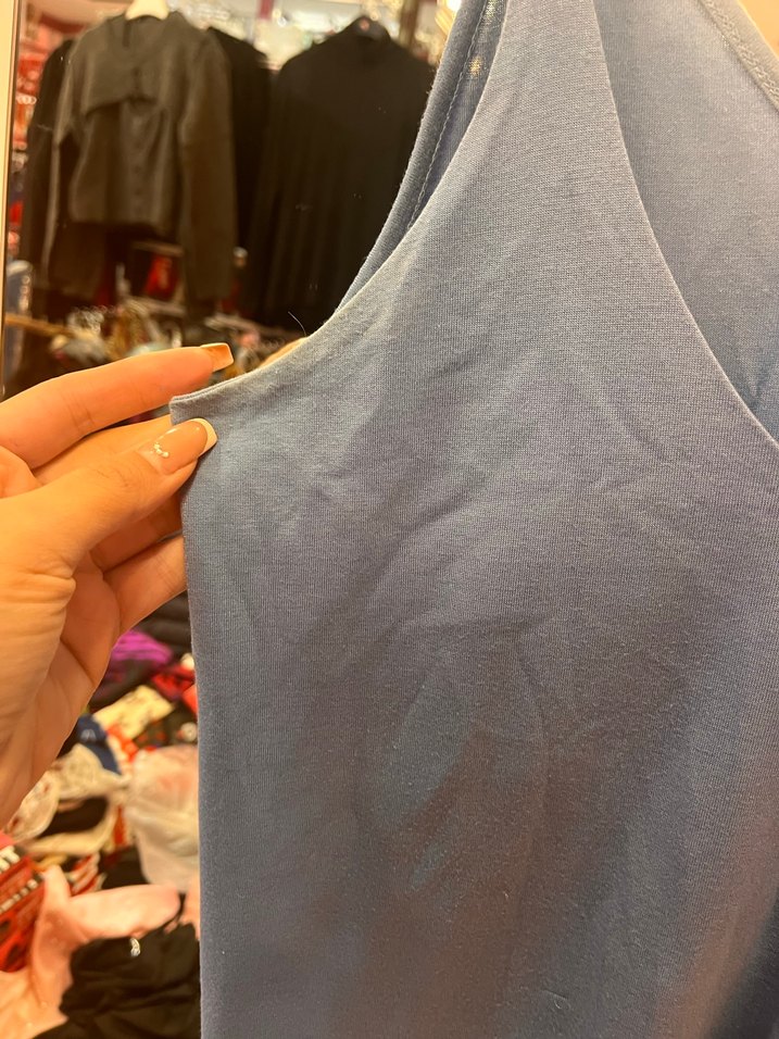 V Yaka Kadın Askılı Bluz - Görsel 5