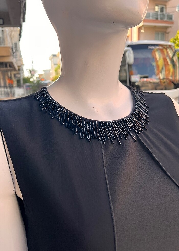 ŞİFON DETAYLI KISA ABİYE - Görsel 2