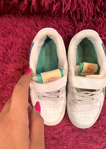Puma Beyaz Renkli Cırt Cırtlı Spor Ayakkabı
