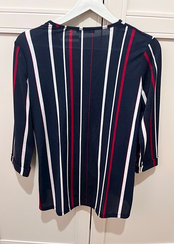 Çizgili V Yaka Kadın Bluz - Görsel 2