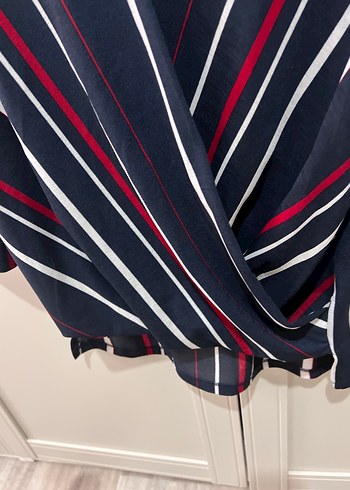 Çizgili V Yaka Kadın Bluz - Görsel 5