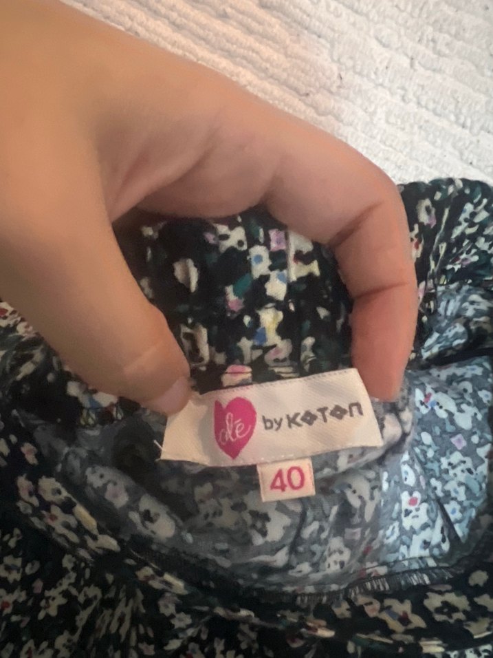 Çiçek Desenli Mini Etek - Görsel 3