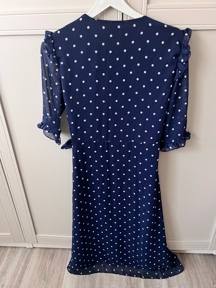 Koton Lacivert Puantiyeli V Yaka Midi Elbise - Görsel 3