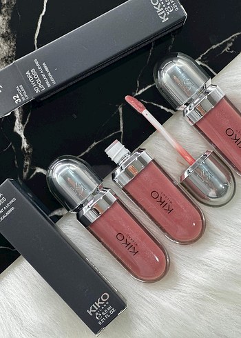 Kiko Yoğun Kırmızı Parlak Likit Ruj - Görsel 3