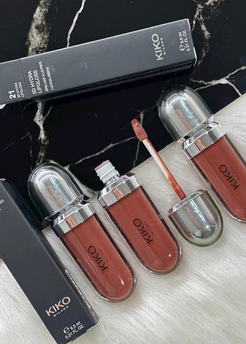 Kiko Yoğun Kırmızı Parlak Likit Ruj - Görsel 2