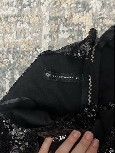 Zara Payetli Siyah Elbise