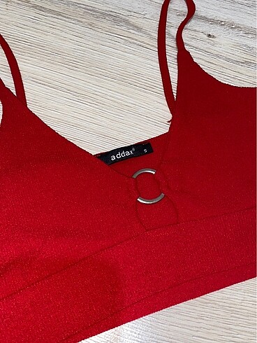 Zara Kırmızı büstiyer