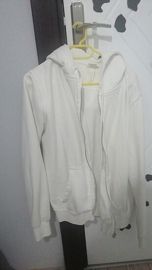 Beyaz basic hirka 