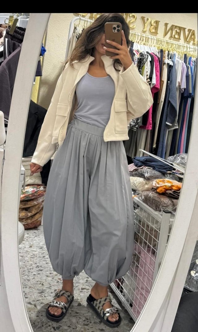 Kadın Beyaz Süet Yüksek Yakalı Fermuarlı Ceket - Görsel 5