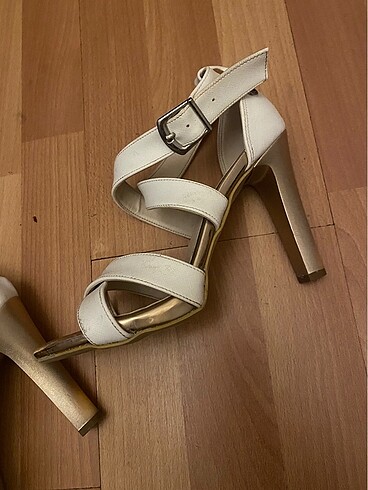 37 Beden Pierre cardin topuklu