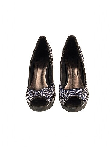 39 Beden Diğer Stiletto %70 İndirimli.