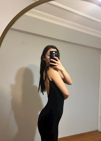 Siyah V Yaka İnce Askılı Mini Elbise - Görsel 3