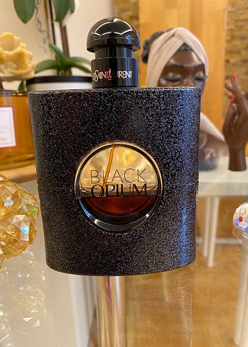 Yves Saint Laurent Black Opium parfüm