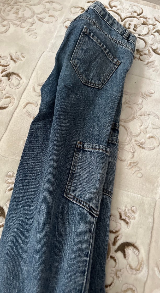 Gri Bel Detaylı Bol Kesim Kadın Jean - Görsel 5