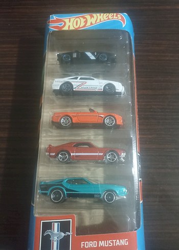 Hot Wheels Ford Mustang 5'li Oyuncak Araba Seti