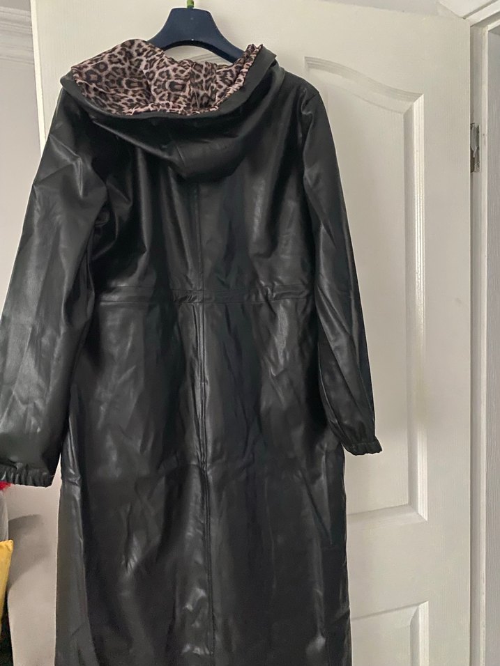Kadın Siyah Deri Uzun Yağmurluk - Görsel 5