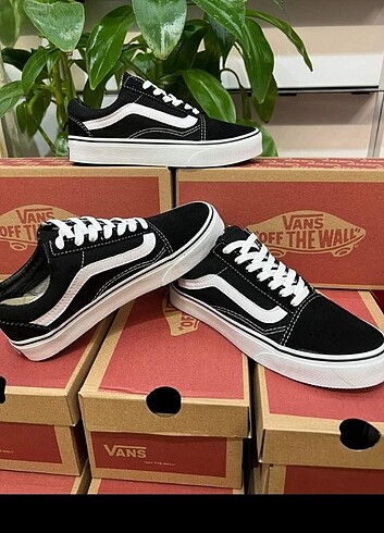 Vans Old Scool Tam Kalıp Taban Yüksekliği 2.5cm Burun Kısmı Kad