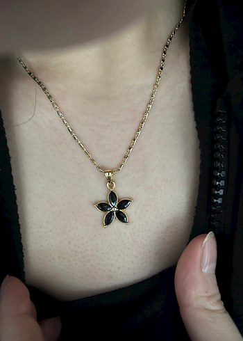 Kolyeler küpeler ve yüzükler - Görsel 3