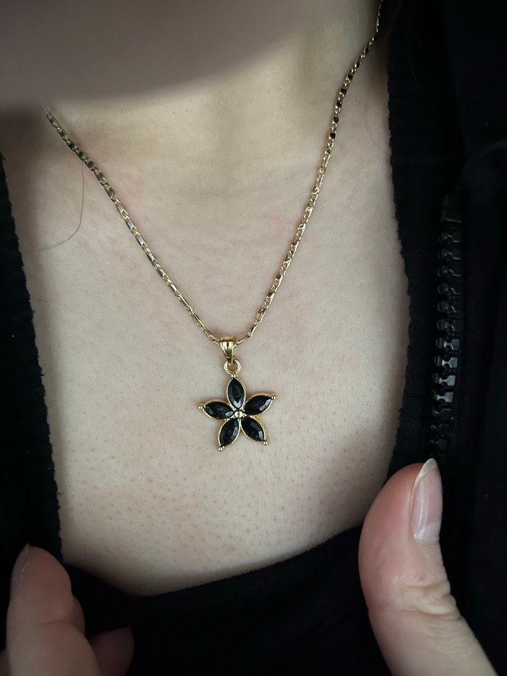 Kolyeler küpeler ve yüzükler - Görsel 3