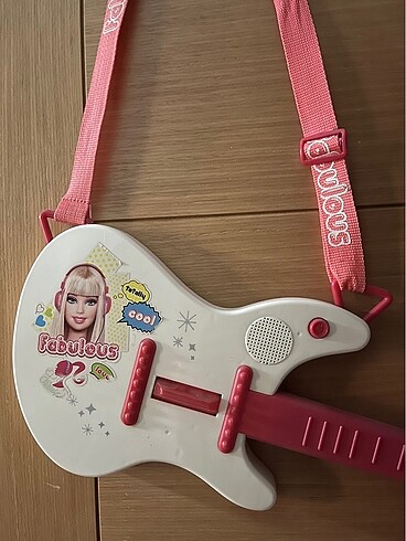 Barbie gitar