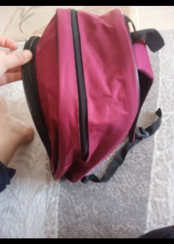 Bordo Fermuarlı Kadın Sırt Çantası - Görsel 3